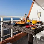 Sunset On The Sea Apartment